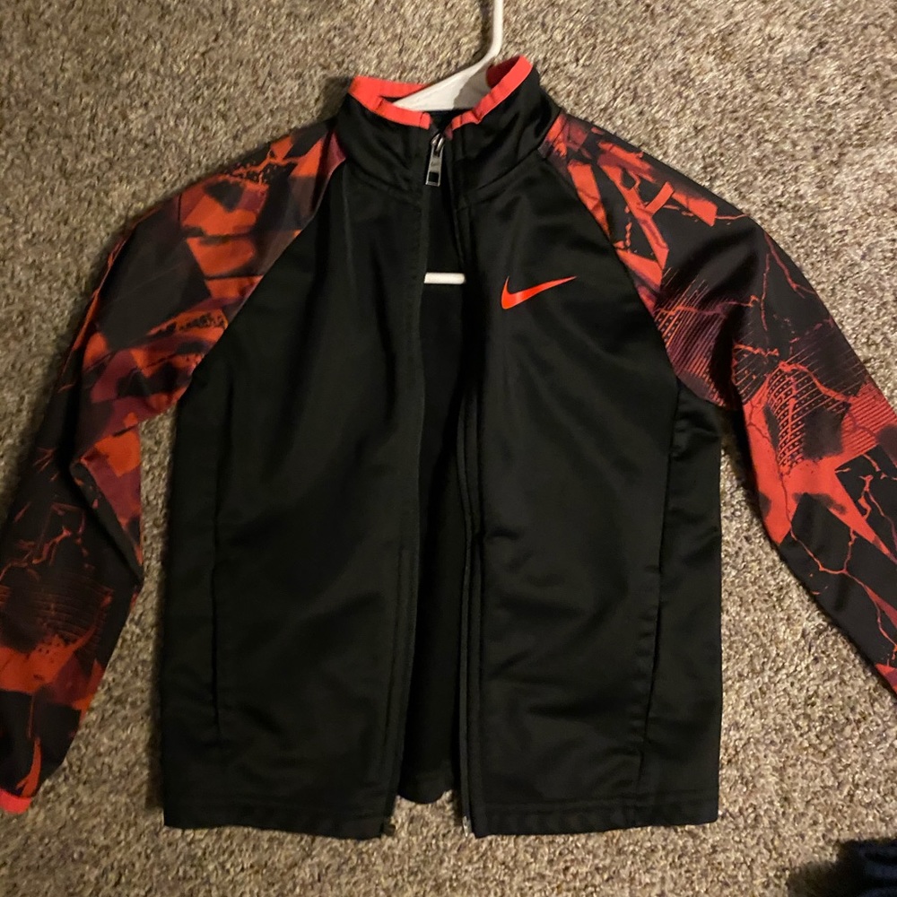 Size 6T Nike zip up jacket